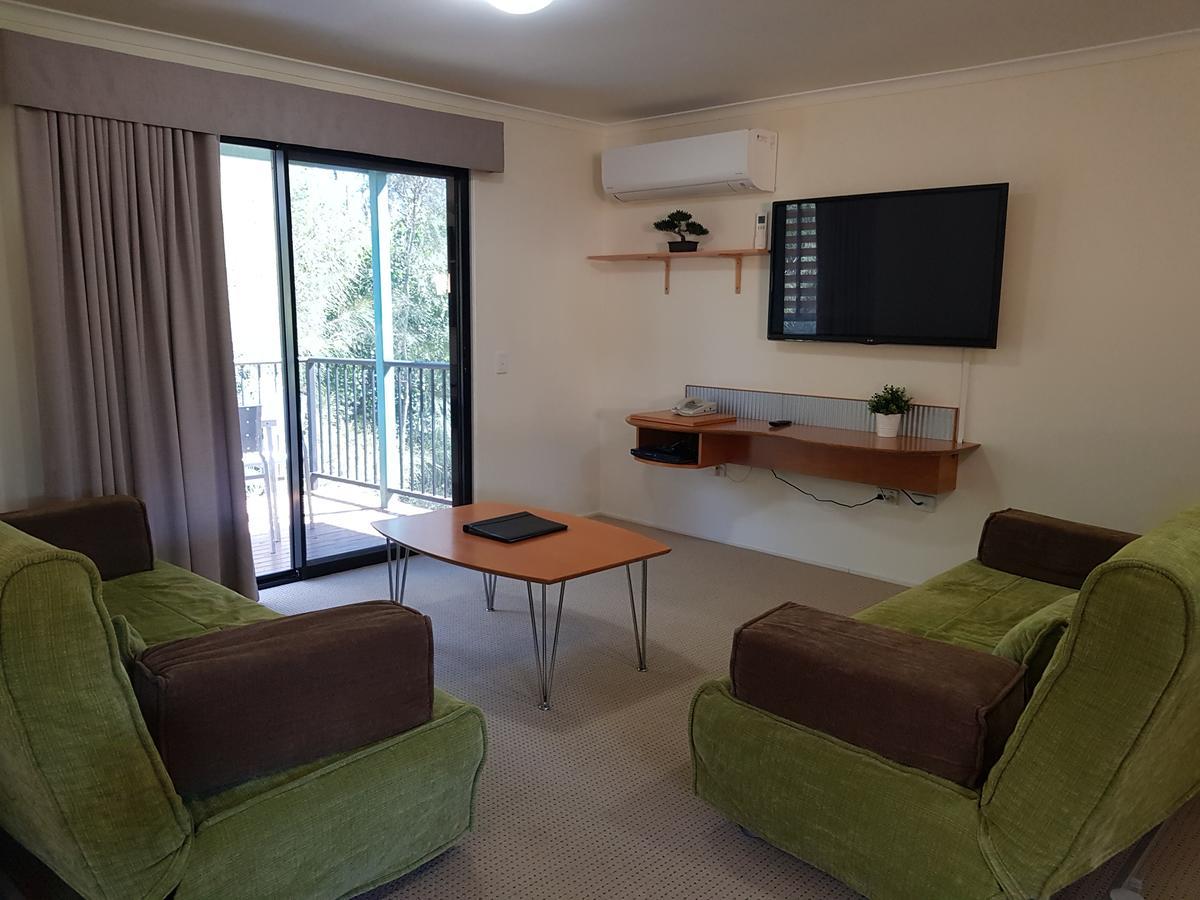Noosa Holiday Accommodation นูซาวิลล์ ภายนอก รูปภาพ