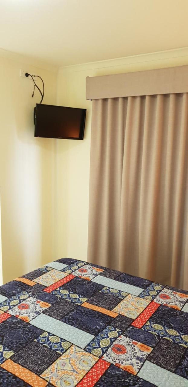 Noosa Holiday Accommodation นูซาวิลล์ ภายนอก รูปภาพ